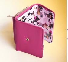 AVON Geldbörse RFID Leopard