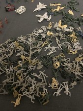 Spielfiguren krieg soldaten - spielfiguren, krieg,