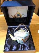 Goebel, L. Edwards, Charlotte di Vita, Miniatur Teekännchen