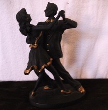 Tanzendes Paar elegante Skulptur Dekofigur Wohn