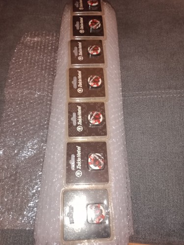 Tokio hotel buttons - hotel,