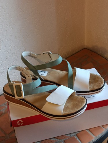 Unpaar rieker sandalen - -,