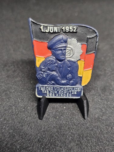 Abzeichen tag der volkspolizei - der,