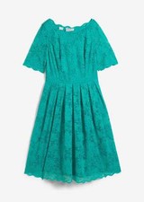 Neu Spitzenkleid mit