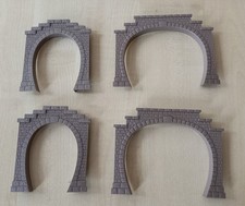 Busch 7026 H0 Tunnelportal 2 Stück und Busch 7027 H0 2 Tunnelportale - neuwertig