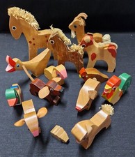 Altes Holzspielzeug / Figuren