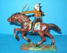 Indianer auf Pferd / Massefigur , Bogenschütze ! 