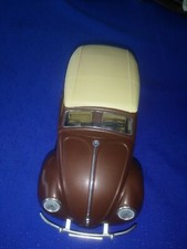 VW Käfer Coccinelle Echelle Braun/Beige 1:17 Vitrinenobjekt