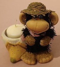 Putzige Dekofigur Affe mit Kerzenhalter + ca. 15 x 14 cm + sehr gut erhalten