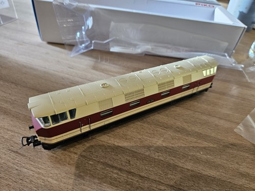 Piko 52581 diesellok - 52581, v180