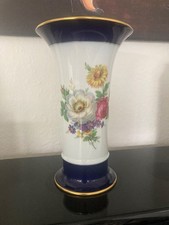 Kaiser Porzellan Imperial Vase