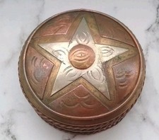 Alte Metalldose mit Deckel Rund Stern Auge? Kupferfarbig Goldfarbig Silberfarbig