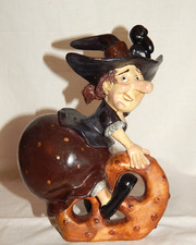 Keramik Figur HEXE mit Rabe