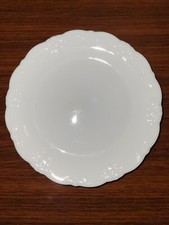 Tirschenreuth BARONESSE White