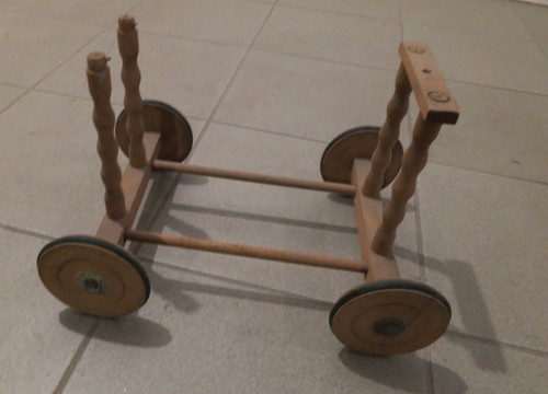 Altes puppenwagen fahrgestell - altes,