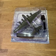 Boeing B-17F Flying Fortress 1/144 Amercom 1944