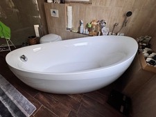 Villeroy & Boch Aveo Freistehende Badewanne mit Badamatur