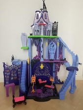 MATTEL Monster High Puppenhaus Villa Haus XXL Freaky Fusion Catacombs BJR18