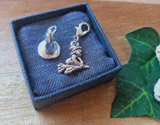 2 Charms Anhänger Hexe und Hut Schmuck für Bettelarmband Karabiner (19)