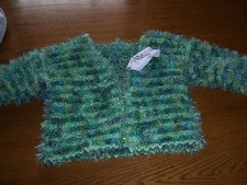 Babyjacke  handgestrickt Größe 74/80 grün Brazilia Fransen