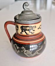 Antiker Porzellan Senftopf mit Zinndeckel und amüsanten Karikaturen