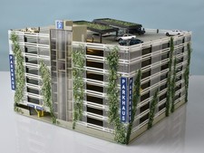 Parkhaus mit 17 Parkdecks