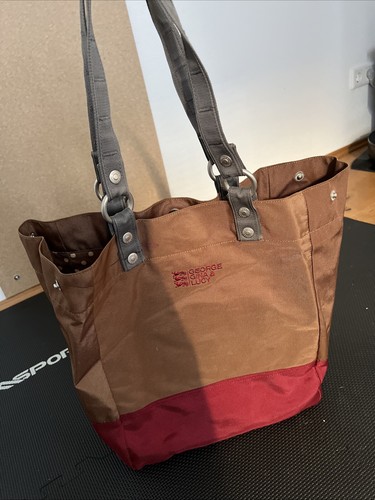 George gina lucy - gina, shopper