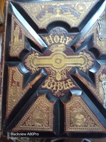 Holy bible parallel columns - bible,