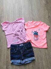 3er Set: 2 T-Shirts & Jeans