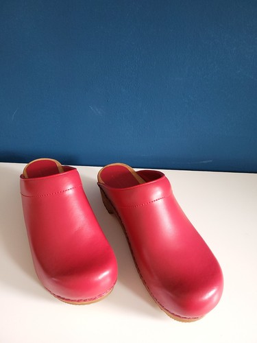 Sanita clogs rot - rot, und