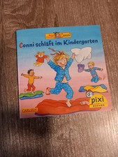 Conni schläft im Kindergarten