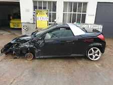 Schlachtfest/ Opel Tigra Twintop Roadster 1,8 Ausschnitt vom Einstieg Nr.277/19