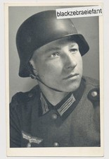 1505 WK2  Foto  HEERES Soldat mit Stahlhelm
