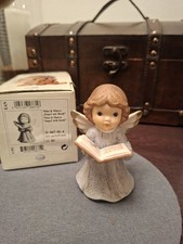 Goebel Nina & Marco Krippenfigur Engel mit Buch  Maxi Große Krippe ?