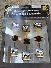 3 Hängedekorationen zur Graduierung. Bachelor, Master, Doktor. Doktorhut