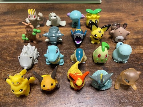 Pokemon figuren set - 19,