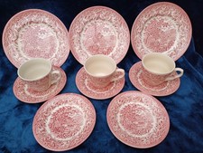 Großes Konvolut Englisches Geschirr Tassen Teller Rot