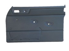 Mercedes W115 1.Serie A1157200270 Türverkleidung Türpappe vorne rechts blau