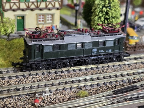 Spur roco 2154 lok br - n,