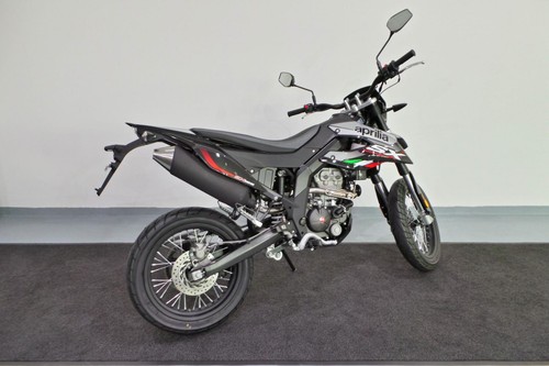 Aprilia 125 - aprilia, (tiefergelegt)