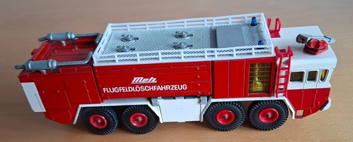 Flugfeldlöschfahrzeug
