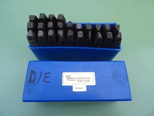 Schlagbuchstaben mm - 8,