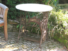 nähmaschinengestell, gusseisen, Teutonia , Edelrost, Adlersymbol