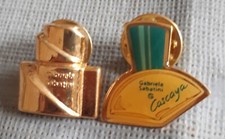 Pin,Anstecker, Parfumflakons, Gabriela Sabatini, 2 Stück, Nr. 5