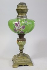Jugendstil Petroleumlampe grünes Glas bemalt Messingfuß um 1900 (GV438)