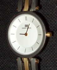 2 Damenuhren - Seiko (Edelstahl) & Danish Design (Titan) - Siehe Fotos & Details