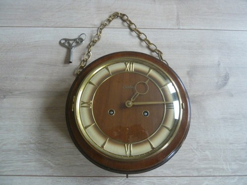 Zentra wanduhr mit schlagwerk - zentra,