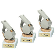 3 kleine Fussball-Pokale