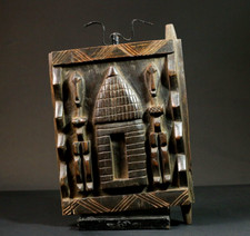 Afrikanische Tür geschnitztes