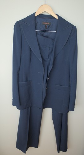 Escada navy wool blazer - , and